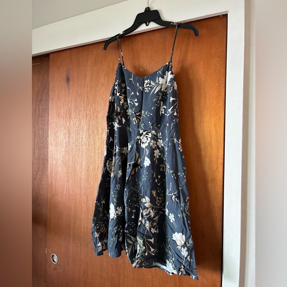 Old Navy Blue and White Floral Dress - Picture 3 of 5